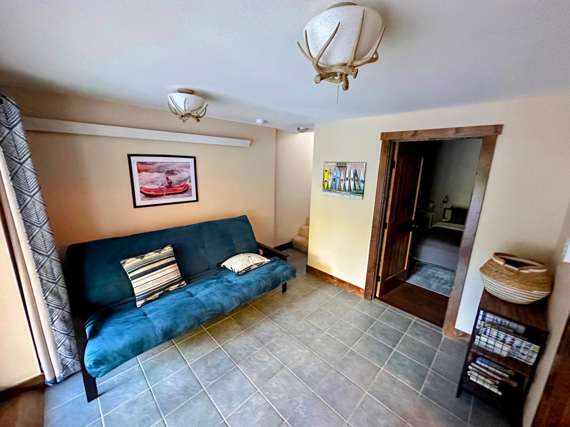 Poncha Creek Mountain Lodge, Near Monarch Mtn サライダ エクステリア 写真