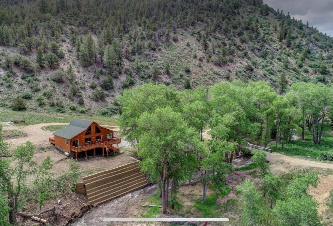 Poncha Creek Mountain Lodge, Near Monarch Mtn サライダ エクステリア 写真